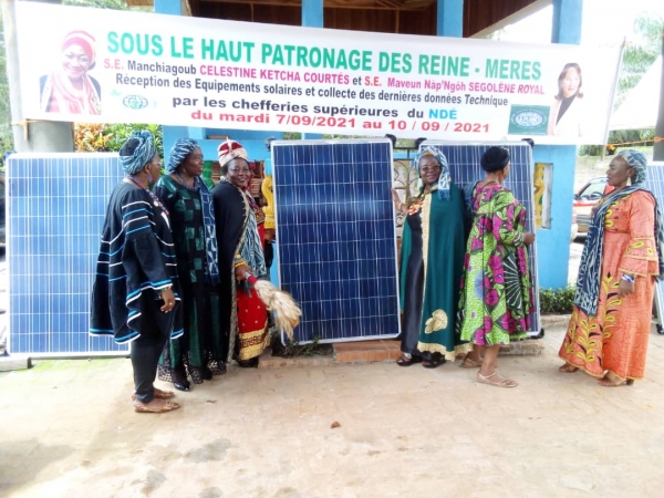 Réception des premiers équipements solaires et collecte des dernières données techniques pour le village traditionnel de Bandounga au Cameroun